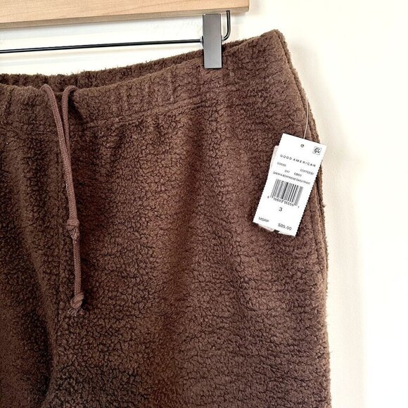 NWT Good American Coffee Brown Sherpa Boyfriend Sweatpant - Size 3 (L) - Picture 4 of 7
